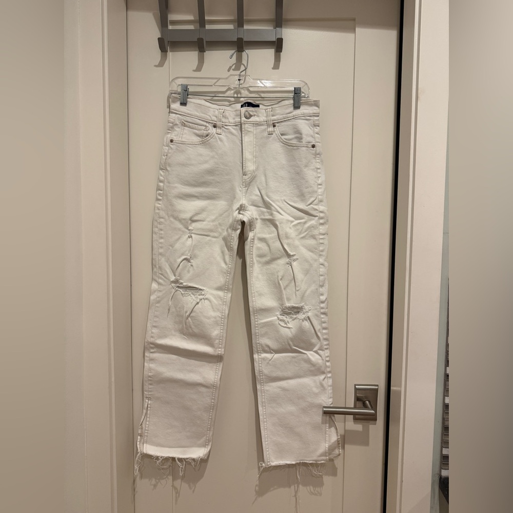 Women’s Gap White Distressed Jeans 90s Loose Size 4